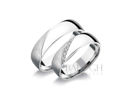 14 karátos karikagyűrű. Az ár párban értendő. Típus: L-110