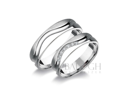 14 karátos karikagyűrű. Az ár párban értendő. Típus: L-119