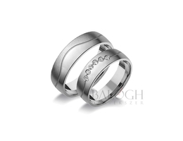 14 karátos karikagyűrű. Az ár párban értendő. Típus: L-123