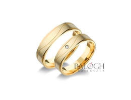 14 karátos karikagyűrű. Az ár párban értendő. Típus: L-24