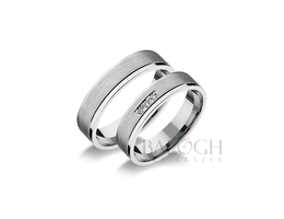 14 karátos karikagyűrű. Az ár párban értendő. Típus: R-216