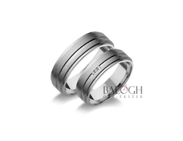 14 karátos karikagyűrű. Az ár párban értendő. Típus: R-299