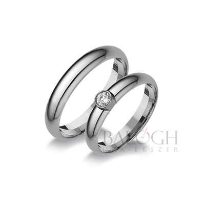 14 karátos karikagyűrű. Az ár párban értendő. Típus: A-204