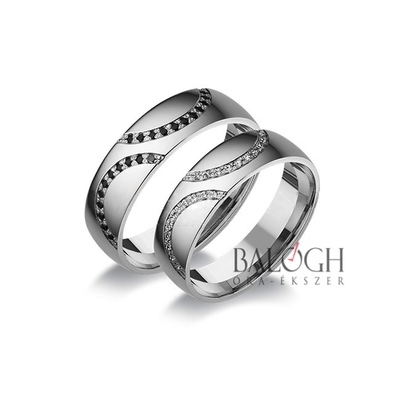 14 karátos karikagyűrű. Az ár párban értendő. Típus: A-680