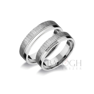 14 karátos karikagyűrű. Az ár párban értendő. Típus: R-118