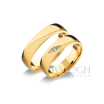 14 karátos karikagyűrű. Az ár párban értendő. Típus: R-133