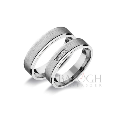 14 karátos karikagyűrű. Az ár párban értendő. Típus: R-216