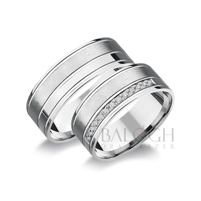 14 karátos karikagyűrű. Az ár párban értendő. Típus: R-384